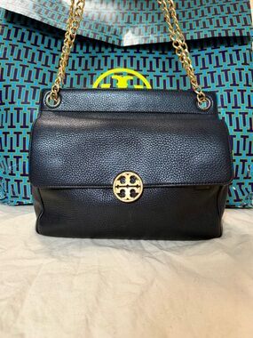 Tory Burch Chelsea Flap Convertible Leather Shoulder Bag